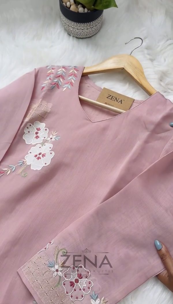 Light Pink T1